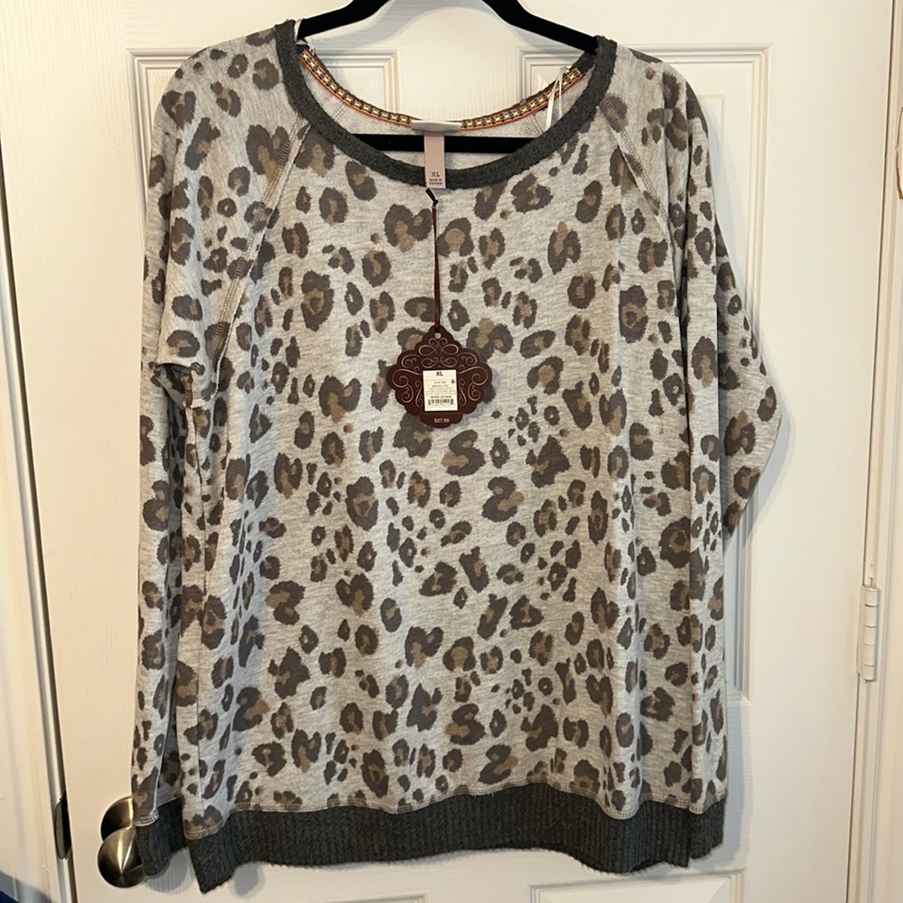 NWT Knox Rose light weight sweater